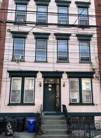 925 PARK AVE, Hoboken, NJ 07030