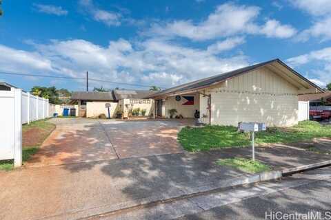 1196 Hooli Circle, Pearl City, HI 96782