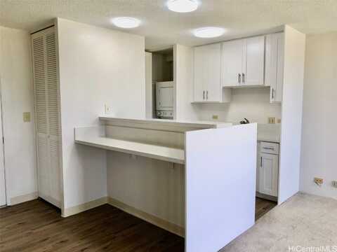 320 Liliuokalani Avenue, Honolulu, HI 96815