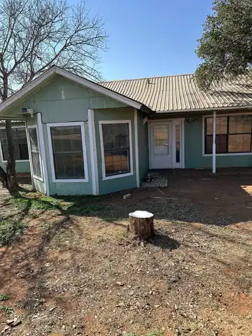 391 County Road 117, Llano, TX 78643