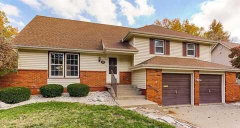 701 SW Montgomery Avenue, Lees Summit, MO 64081