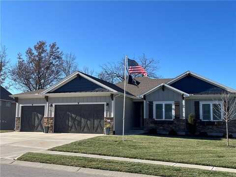 818 NW Hickory Ridge Drive, Grain Valley, MO 64029