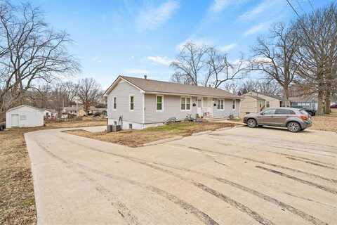 907 E Wall Street, Harrisonville, MO 64701