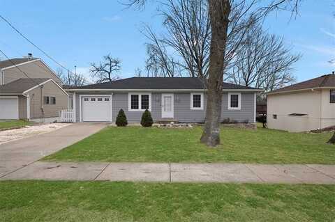 2105 S 17th Street, Leavenworth, KS 66048