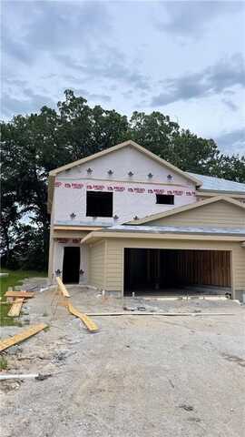 824 Highland Drive, Edwardsville, KS 66111