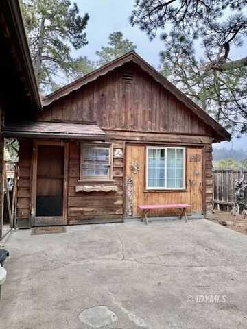 26748 McMahan RD, Idyllwild, CA 92549