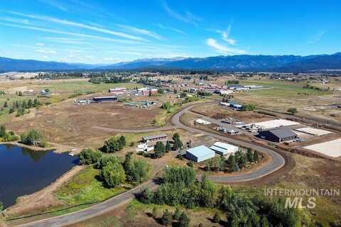 14021 Highway 55, McCall, ID 83638