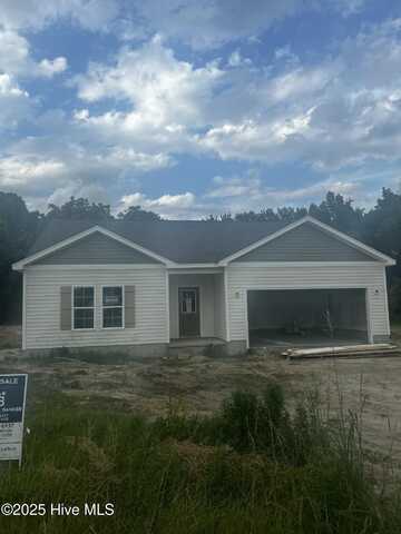 255 Deer Haven Drive, Richlands, NC 28574