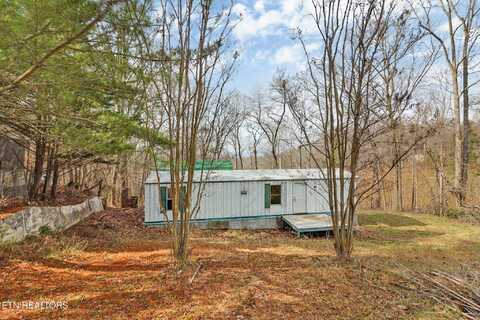 623 Skyline Drive, Harriman, TN 37748