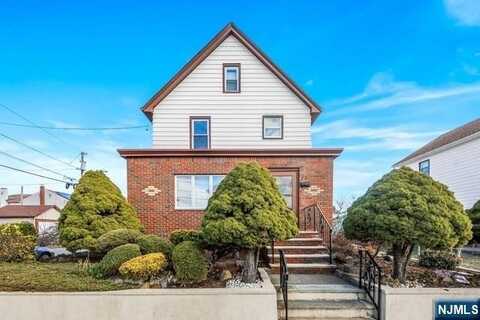 20 Jefferson Place, Totowa, NJ 07512