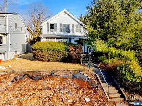 16 Hazel Avenue, Livingston, NJ 07039