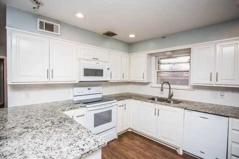 4209 37th Street, Lubbock, TX 79413