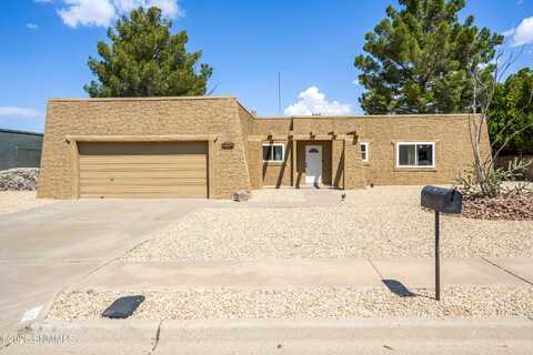 2253 Uranus Avenue, Las Cruces, NM 88012
