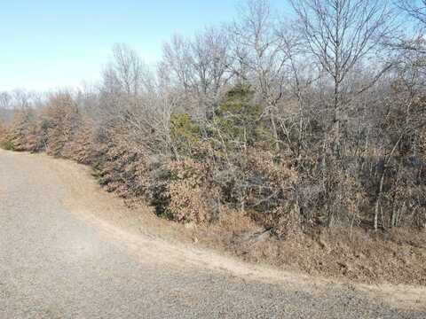 28 Route HH, Stoutsville, MO 65283