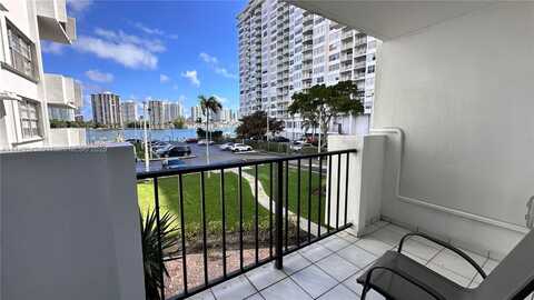 2750 NE 183rd St, Aventura, FL 33160