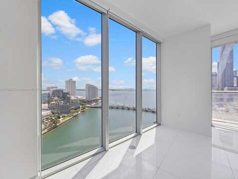 495 Brickell Ave, Miami, FL 33131