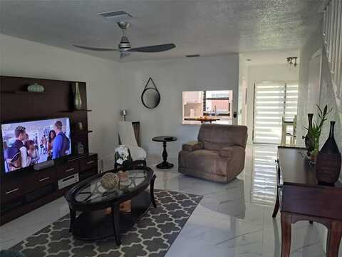 290 NW 106th Ave, Pembroke Pines, FL 33026