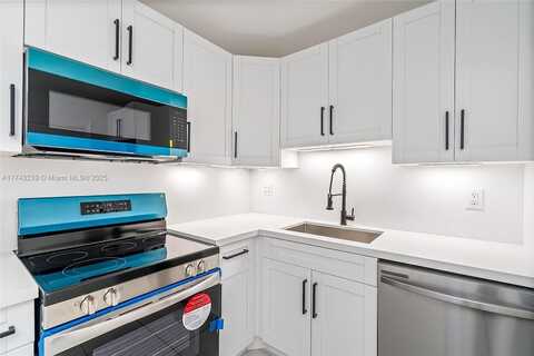 4851 NW 21st St, Lauderhill, FL 33313