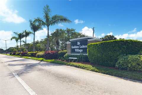 110 Lake Meryl Dr, West Palm Beach, FL 33411