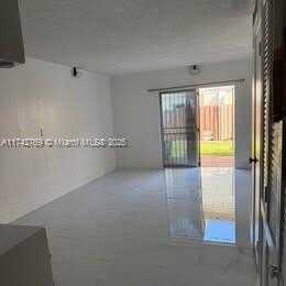 21 SW 109th Ave, Sweetwater, FL 33174