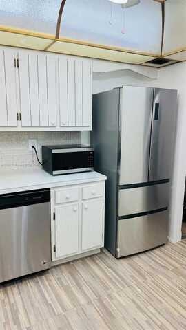 2780 NE 183rd St, Aventura, FL 33160