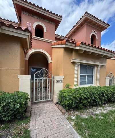 4957 Tradewinds Ter, Dania Beach, FL 33312