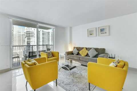 1200 Brickell Bay Dr, Miami, FL 33131