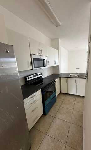 2819 SE 1st Dr, Homestead, FL 33033