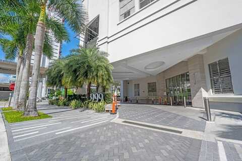 999 SW 1st Ave, Miami, FL 33130