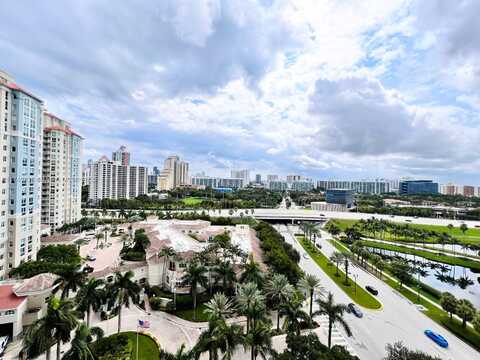 19501 W Country Club Dr, Aventura, FL 33180