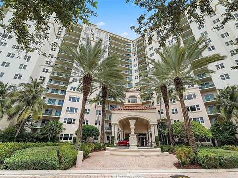 19900 E Country Club Dr, Aventura, FL 33180