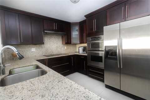 2780 NE 183rd St, Aventura, FL 33160