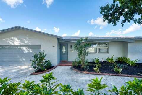 6241 SW 16th St, Plantation, FL 33317