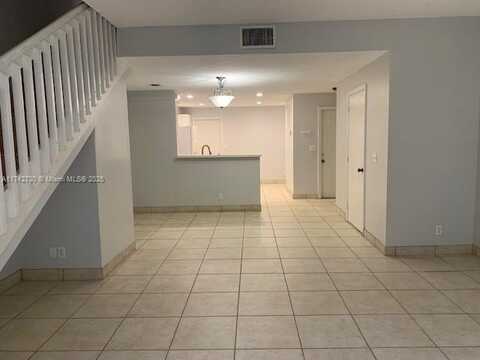 1527 Veracruz Ln, Weston, FL 33327