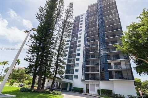 20100 W Country Club Dr, Aventura, FL 33180