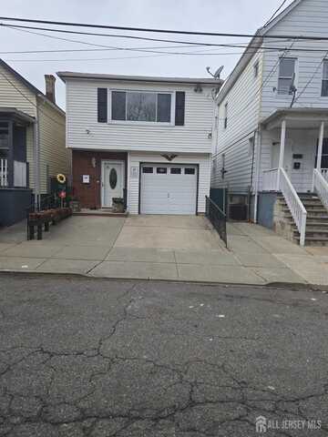 533 W Side Avenue W, Perth Amboy, NJ 08861