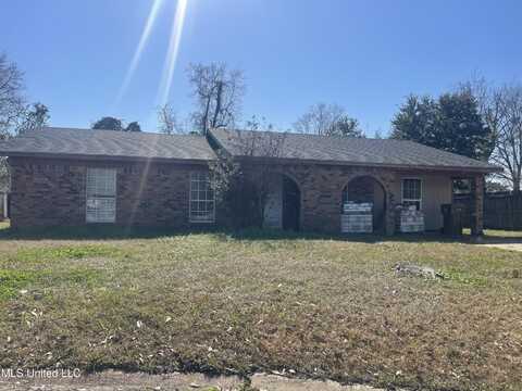 352 Springdale Circle, Diberville, MS 39540