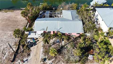 607 BARONET LANE, HOLMES BEACH, FL 34217