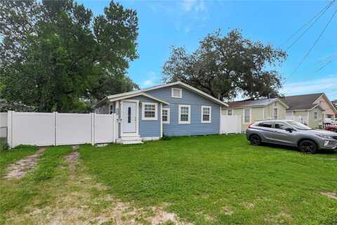 8413 N HAMNER AVENUE, TAMPA, FL 33604