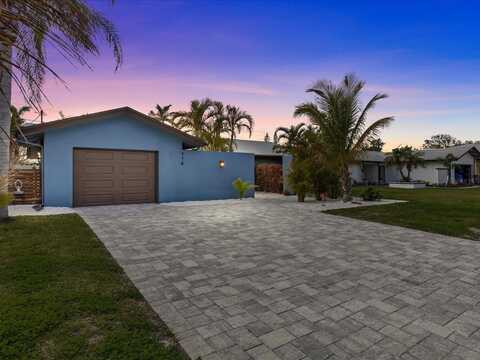 114 12TH STREET, BELLEAIR BEACH, FL 33786