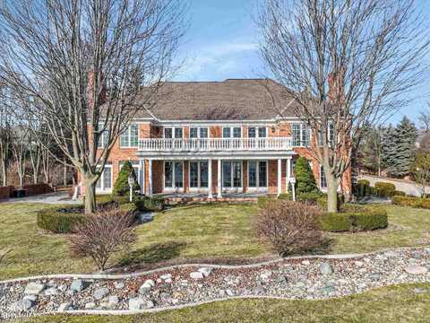 217 Lake Shore, Grosse Pointe Farms, MI 48236