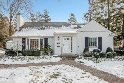 262 Stephens, Grosse Pointe Farms, MI 48236