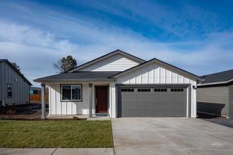 754 NE Rickenbacker Rd, Madras, OR 97741