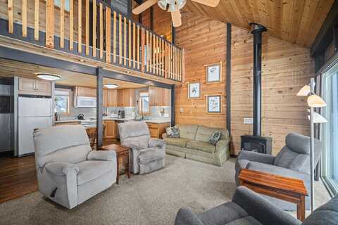 17606 Cluster Cabin Lane, Sunriver, OR 97707