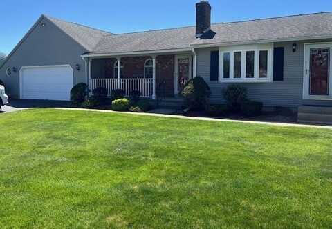 11 Conifer Dr, Agawam, MA 01001