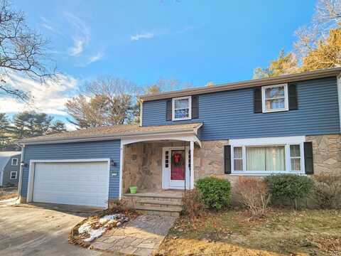 4 Olivia Ln, Freetown, MA 02717