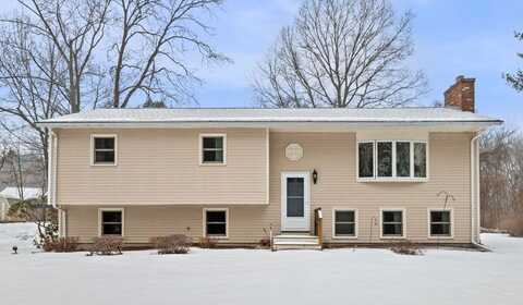 90 Topsfield Rd, Ipswich, MA 01938