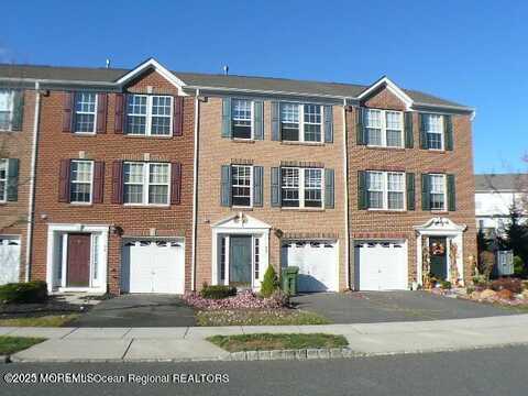 32 Saxton Road, Farmingdale, NJ 07727