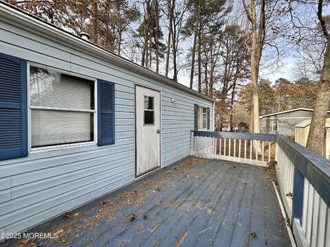 36 Golden Rod Place, Jackson, NJ 08527