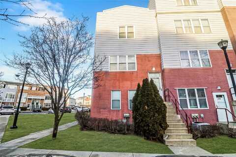 126 Admiral Lane, Bronx, NY 10473